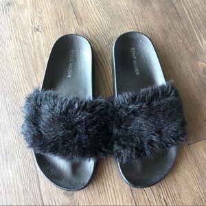 Steve Madden Softey Slides